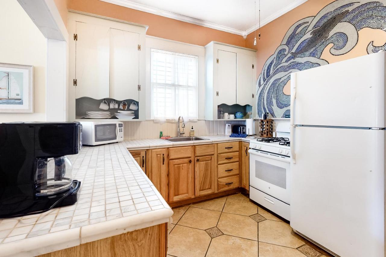 Castaway Cottage Galveston Exterior photo